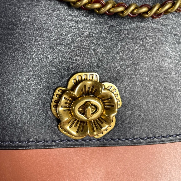 Coach Parker Crossbody/Handbag - Picture 4 of 10